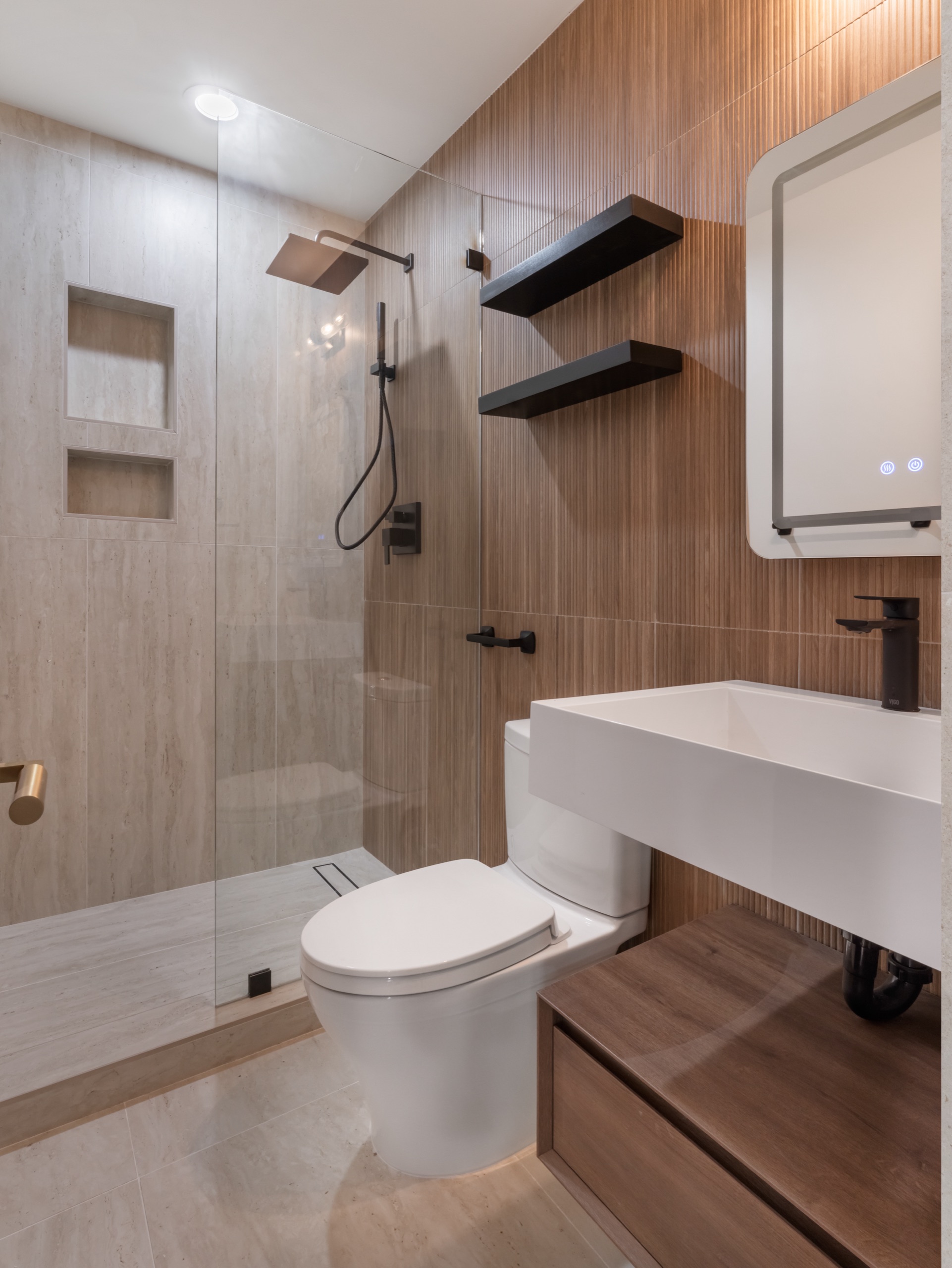 La Cañada baths — 5blox Interior Design
