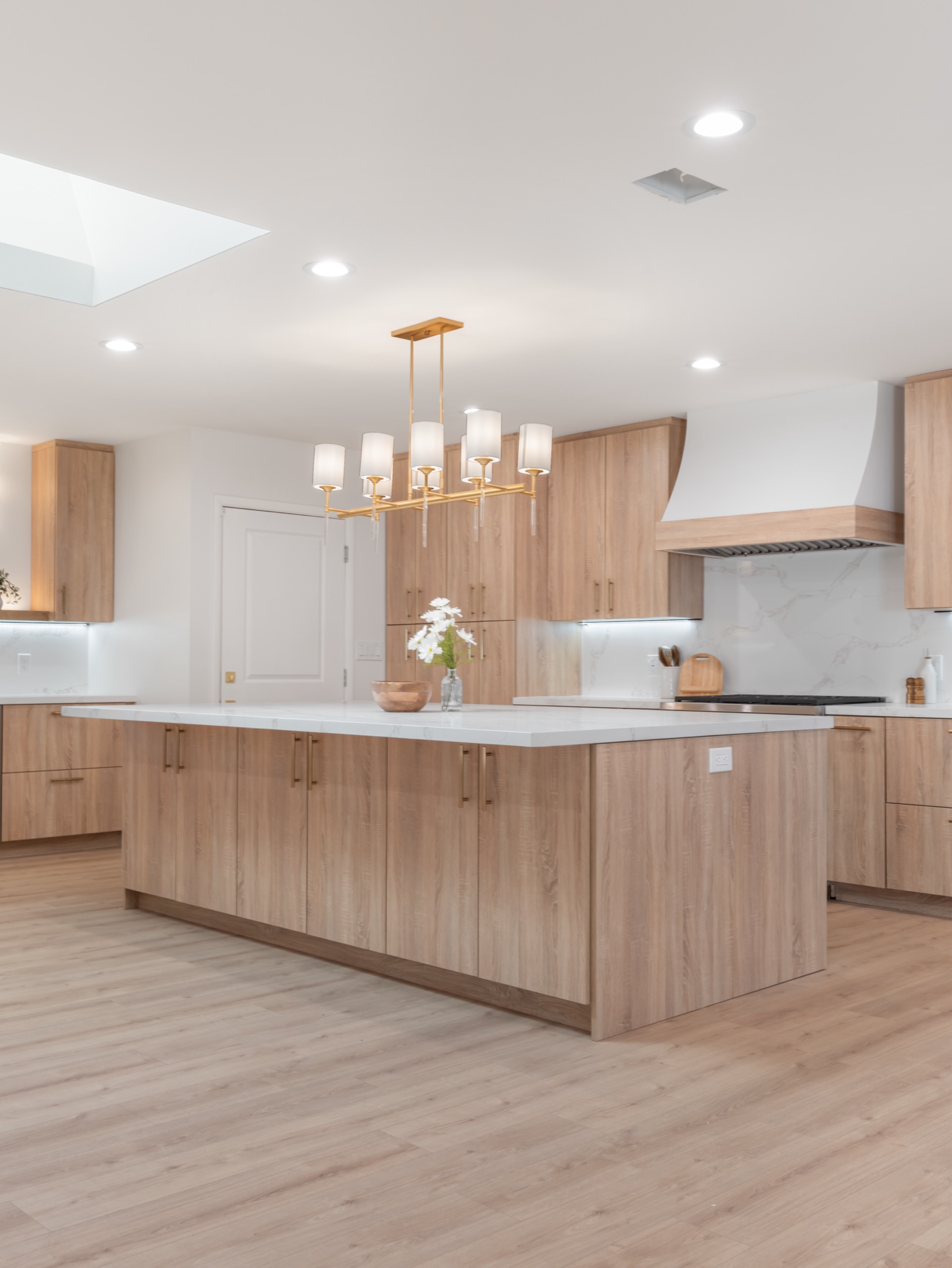 La Cañada kitchen — 5blox Interior Design