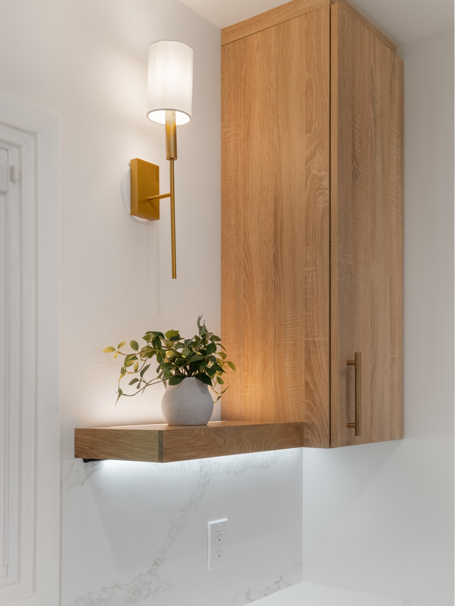 La Cañada kitchen — 5blox Interior Design