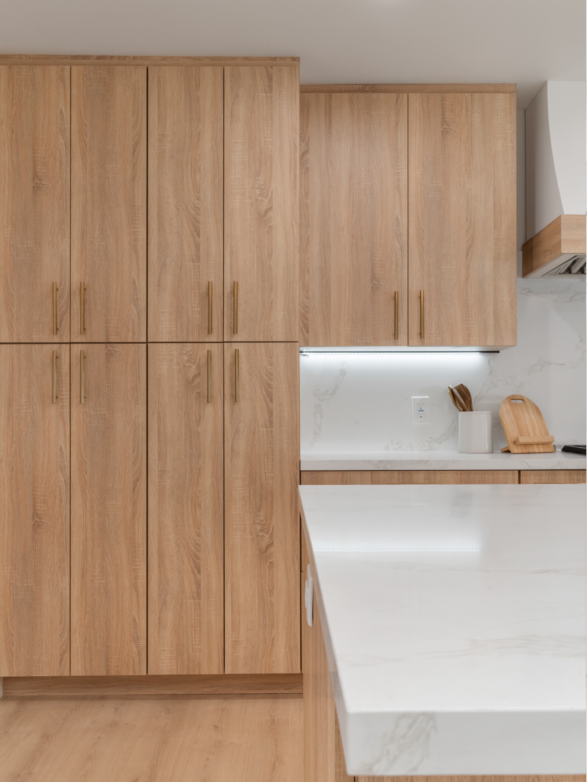 La Cañada kitchen — 5blox Interior Design