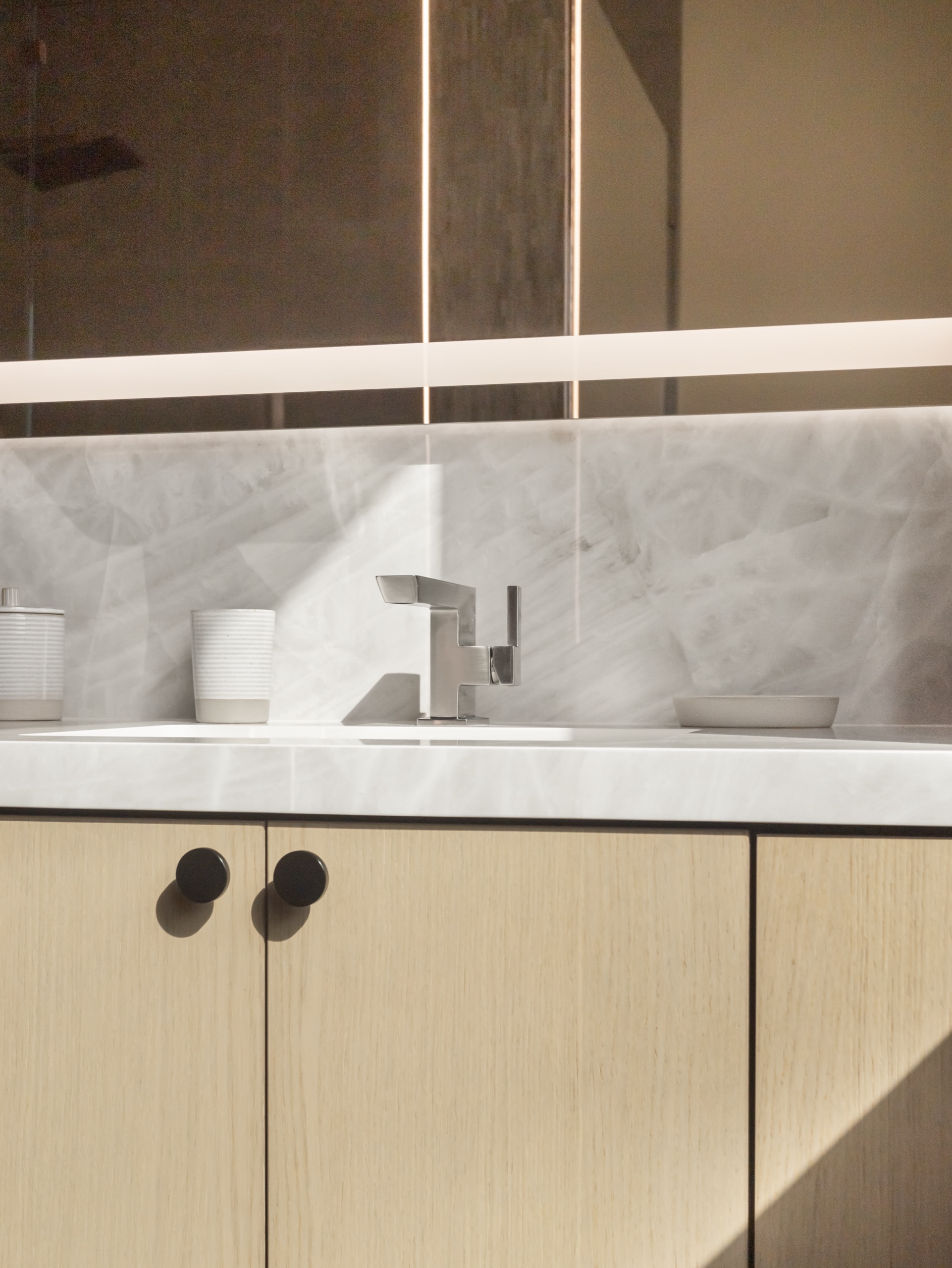 Los Alamitos primary suite — 5blox Interior Design