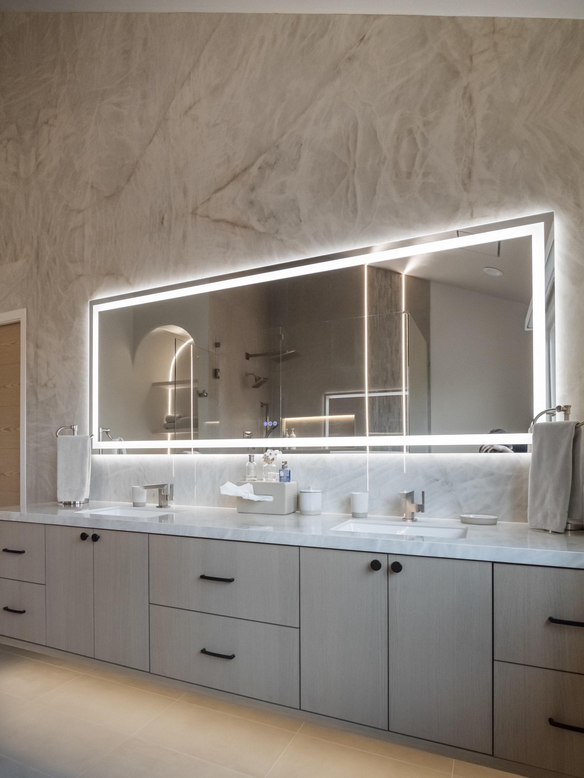 Los Alamitos primary suite — 5blox Interior Design