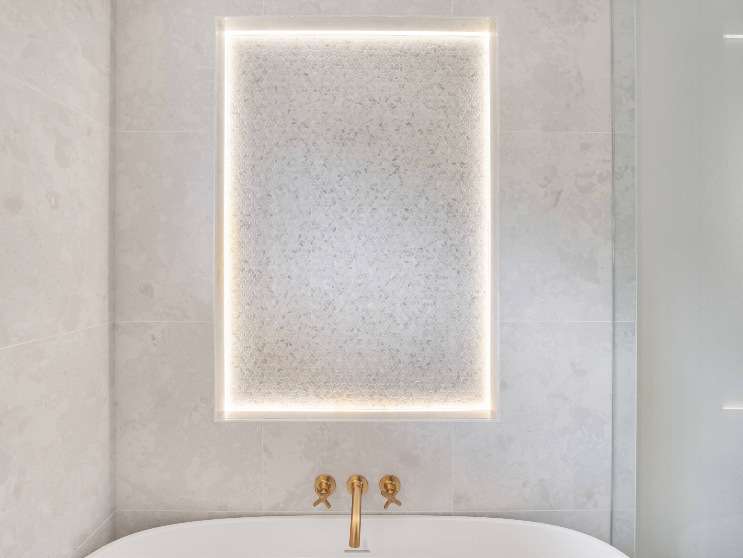 Manhattan Beach primary suite — 5blox Interior Design
