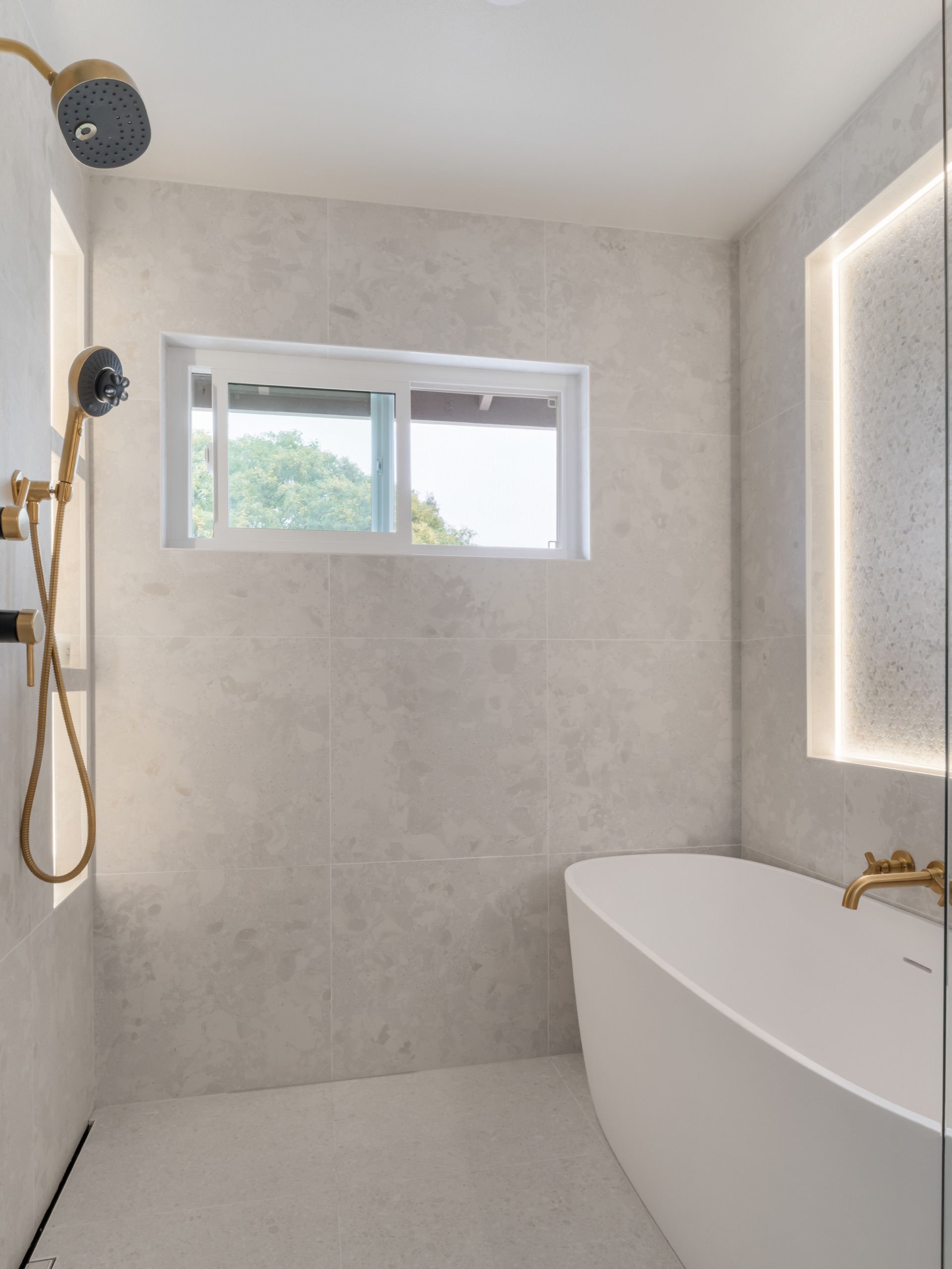 Manhattan Beach primary suite — 5blox Interior Design
