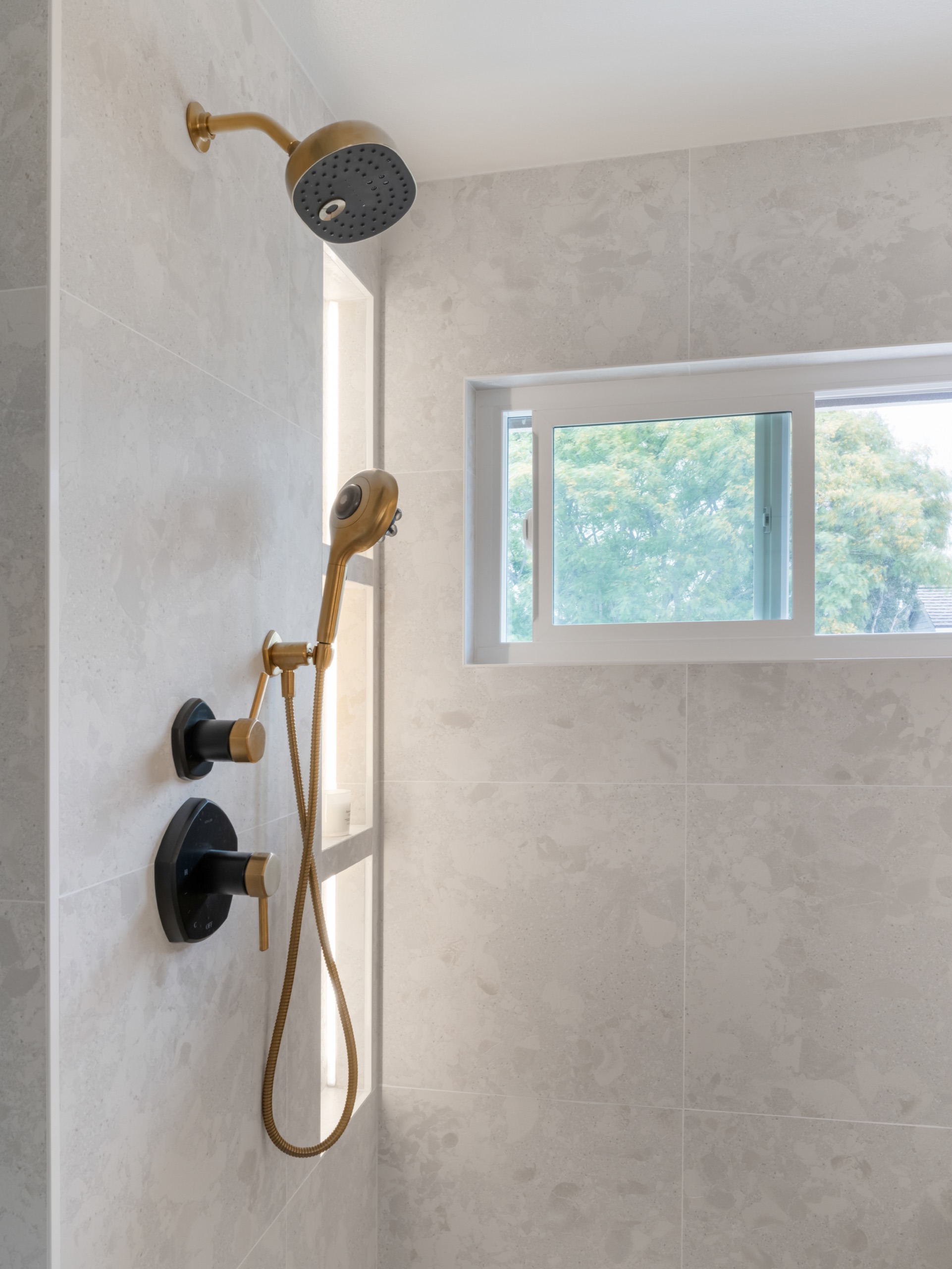 Manhattan Beach primary suite — 5blox Interior Design