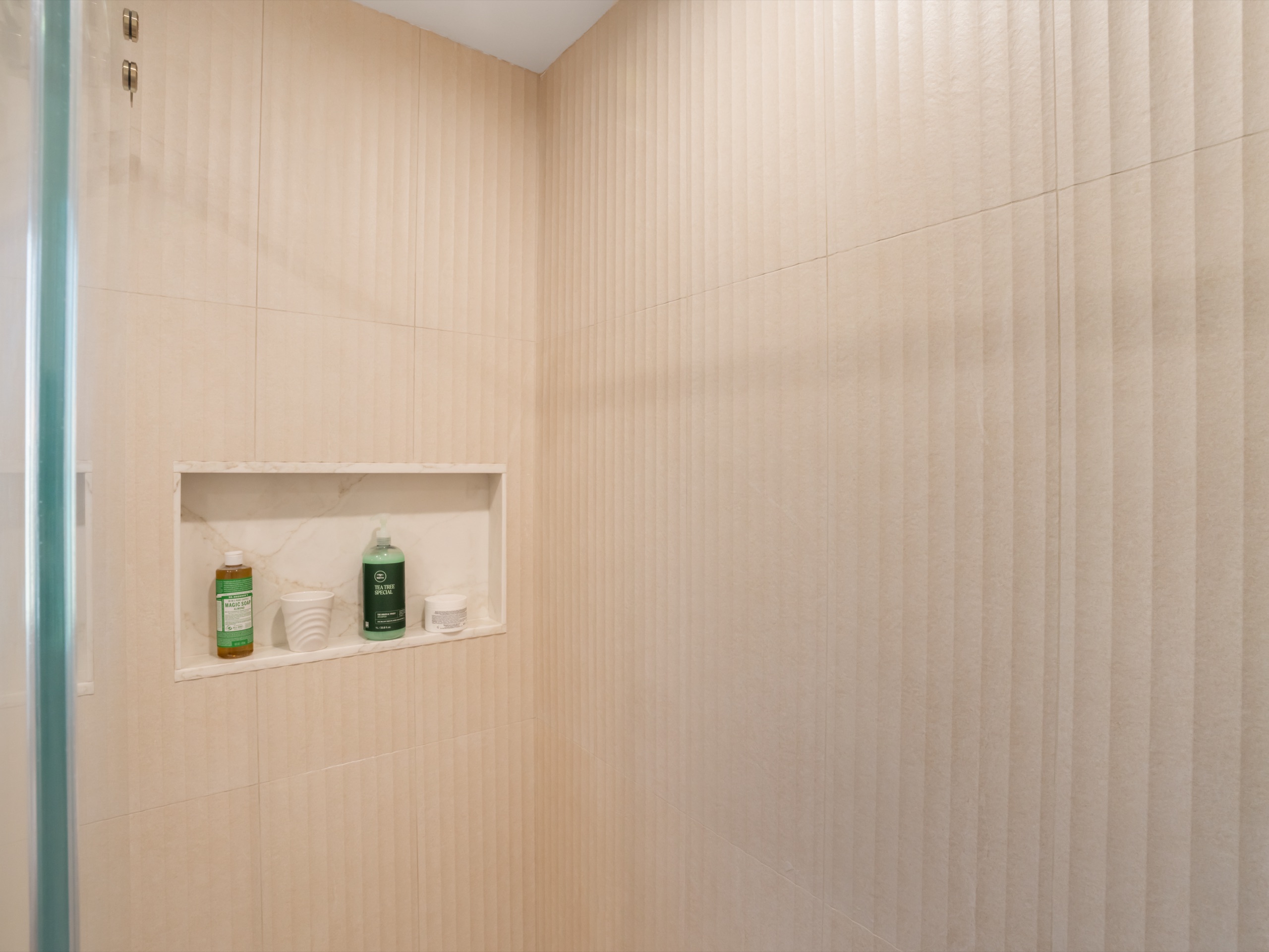 Westchester primary bath — 5blox Interior Design