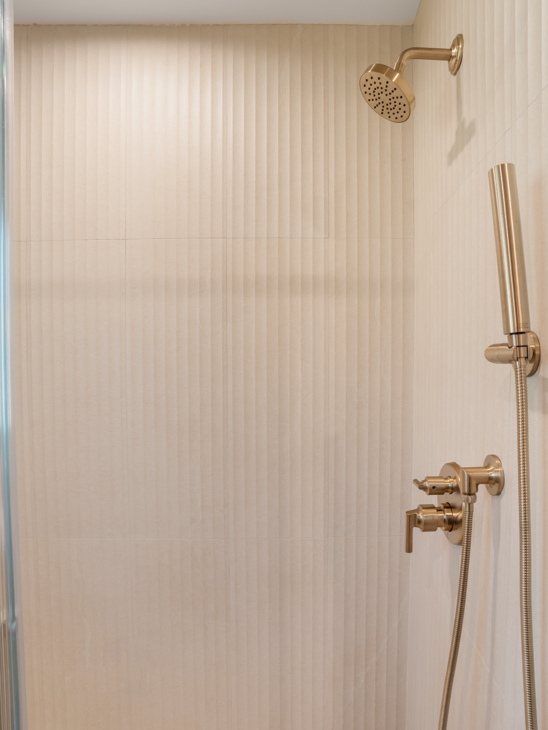 Westchester primary bath — 5blox Interior Design