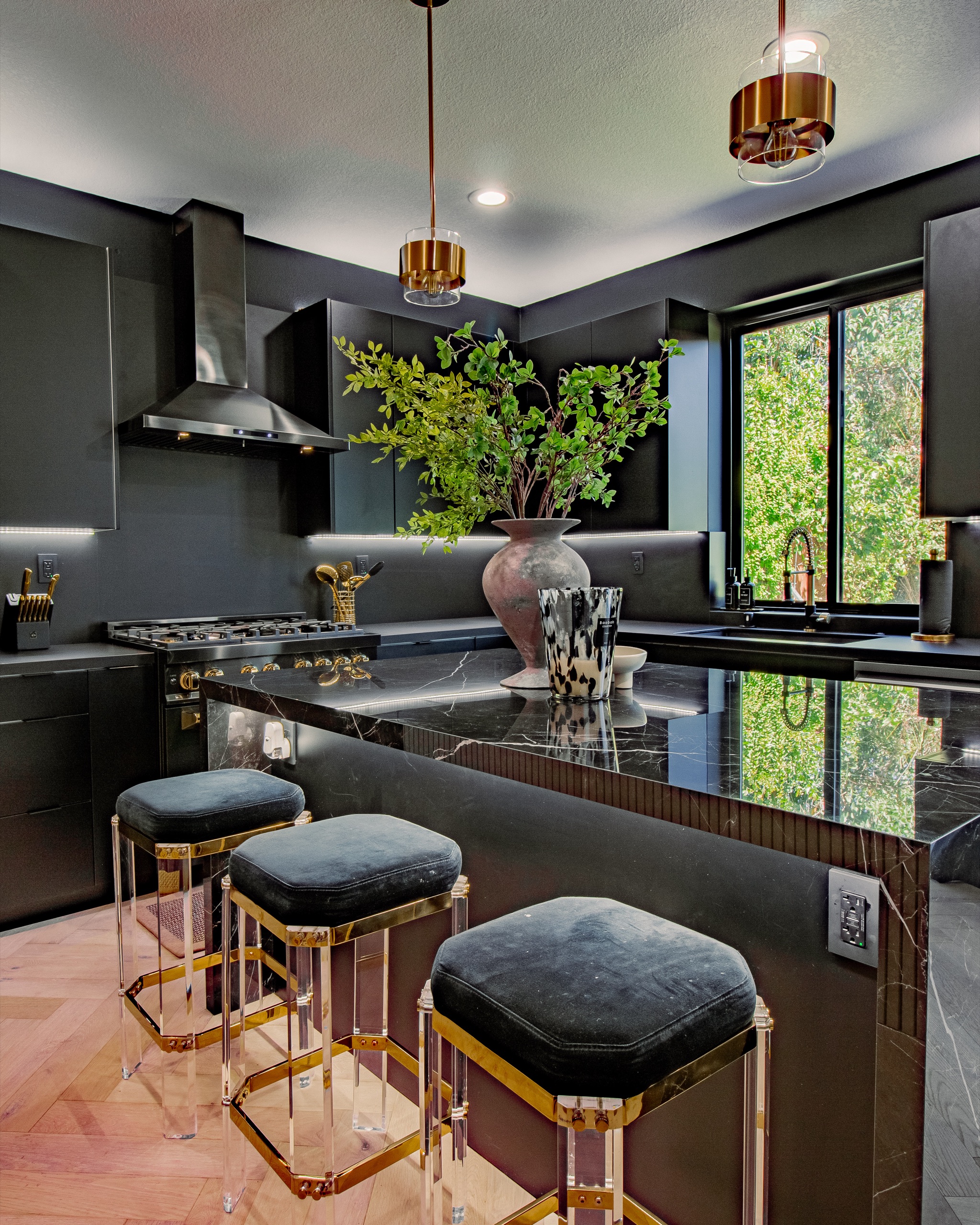 Winnetka kitchen — 5blox Interior Design