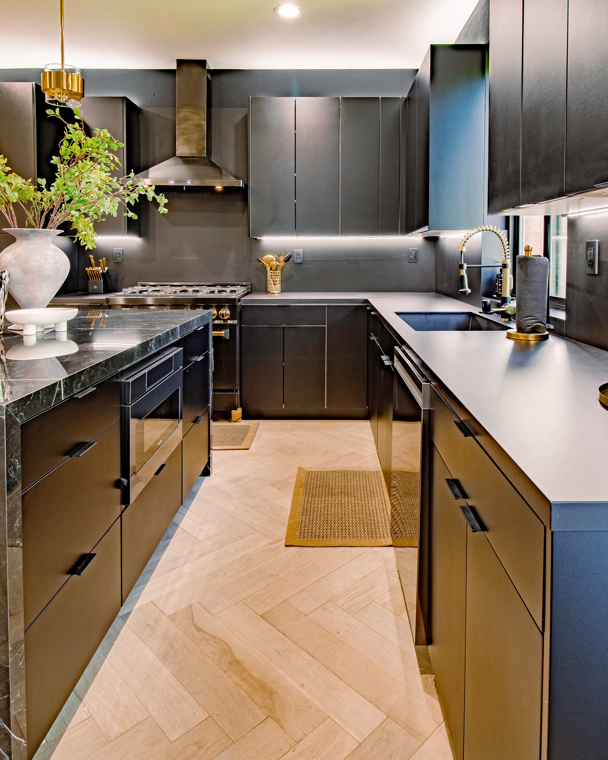 Winnetka kitchen — 5blox Interior Design